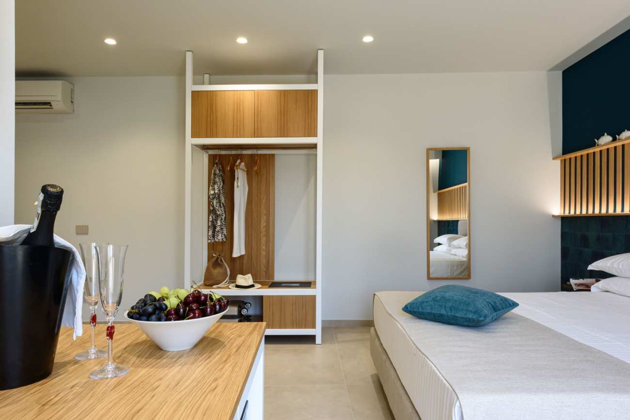 Suite with balcony: refined and contemporary comfort - Il Mare Dentro Rooms - San Vito Lo Capo