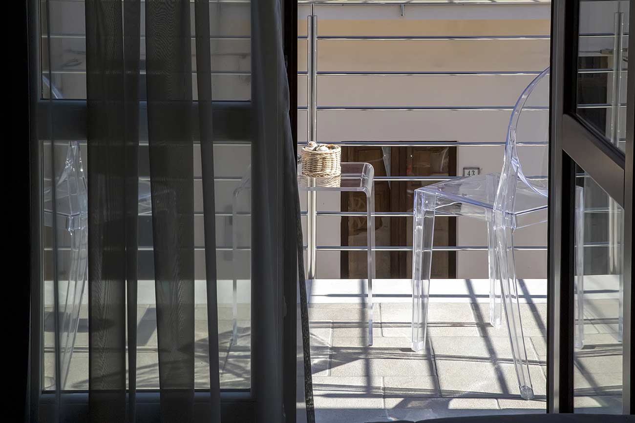 Le Matrimoniali Large: l’eleganza disegna lo spazio. - Il Mare Dentro Rooms - San Vito Lo Capo